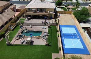 Sport court - 6BR 5BA, Heated Pool/Spa, indoor & outdoor games, pickleball, MUCH MORE! (Glendale)