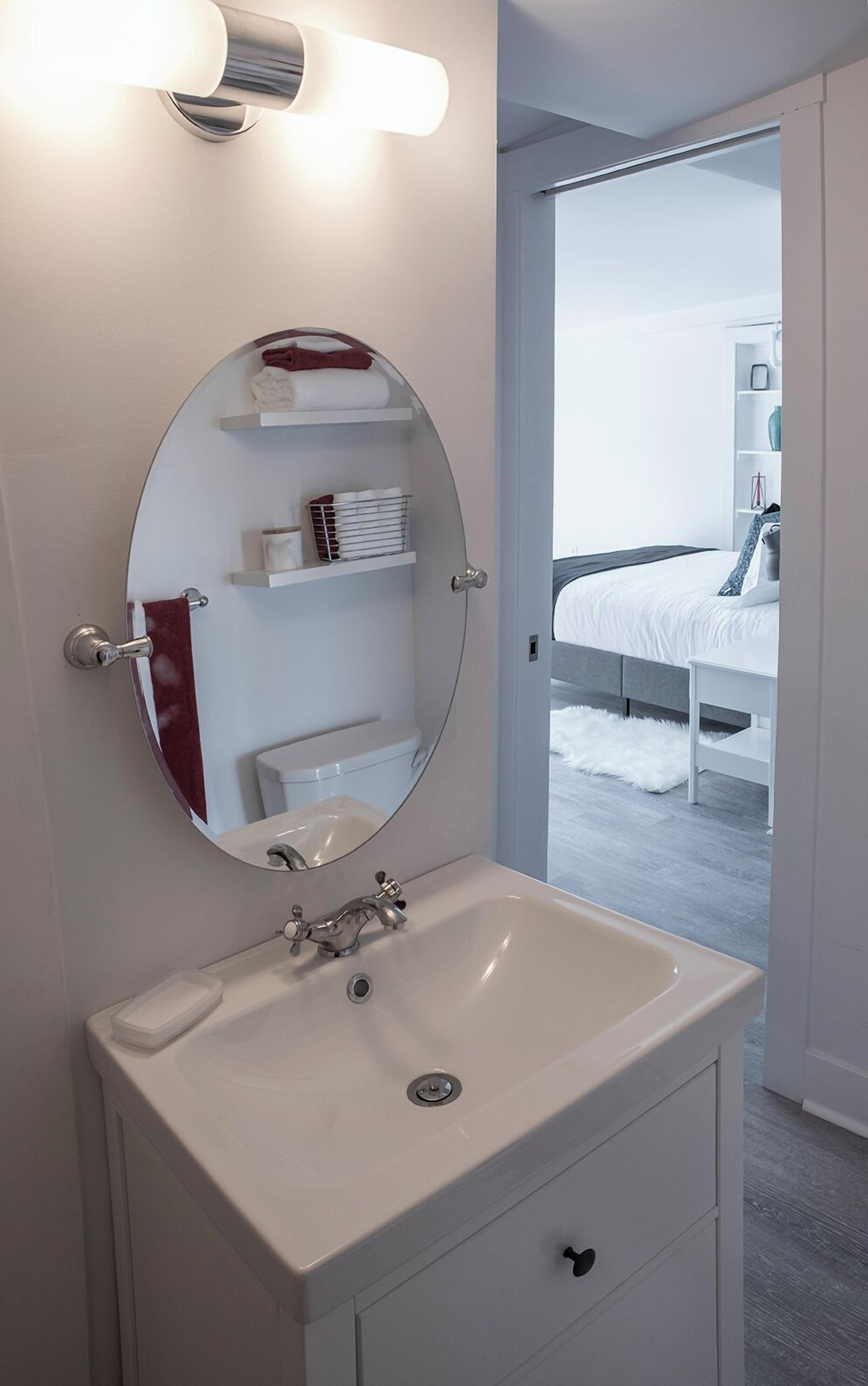 Photo - Cameo Hotel and Suites