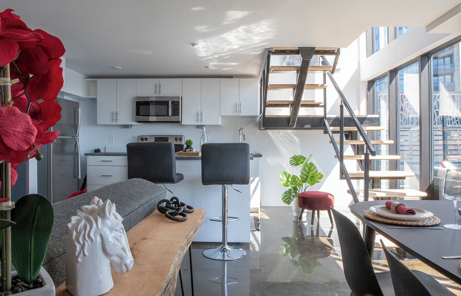 Photo - Cameo Hotel and Suites