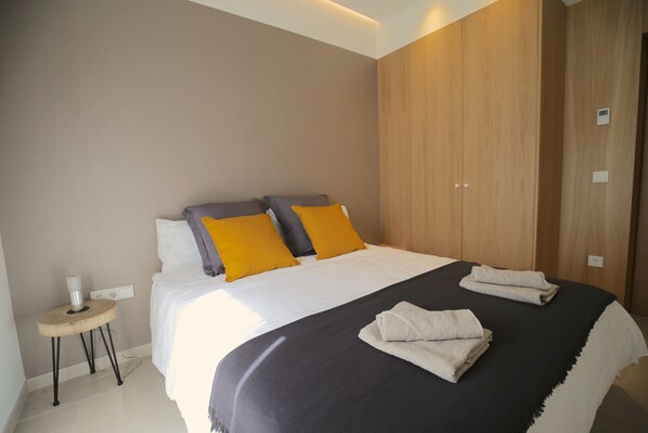 3 bedrooms, WiFi, bed sheets