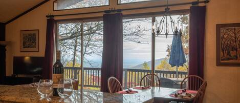 تناول الطعام