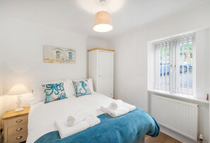 1 chambre, fer et planche Ă repasser, Wi-Fi, draps fournis