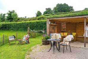 Outdoor dining - Apple Blossom, Hot Tub,Woodburner (Kenn)