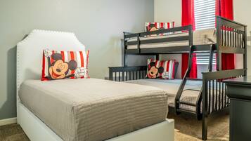 2 bedrooms, iron/ironing board, travel cot, free WiFi