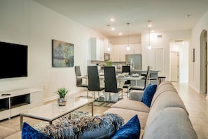 スマートテレビ、書斎 / ワークスペース