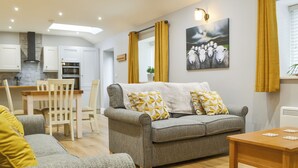 TV - 1 bedroom accommodation in Cockermouth (Cockermouth)