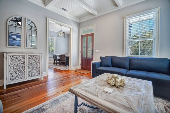 Smart TV, libros, servicios de streaming y estéreo