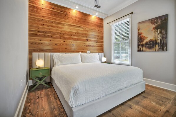 5 bedrooms, iron/ironing board, travel crib, free WiFi