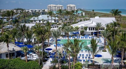 Pet-Friendly Paradise with Special Discounts - A Wave from It All Awaits!"