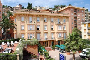 Facciata della struttura