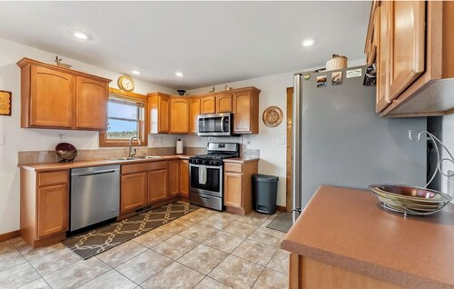 Beautiful Family Cabin for Fun Outdoor Adventure! Minutes from Breckenridge.