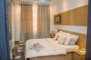 1 soverom, skrivebord, wi-fi og sengetøy