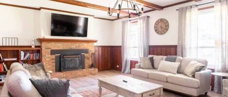 Smart TV, fireplace, table football, ping pong