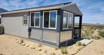 Wildlife, BBQ, Stargazing: Black Cat Ranch Awaits!