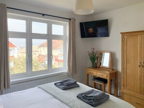 1 室のベッドルーム、WiFi (無料)、ベッドシーツ