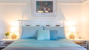 3 bedrooms, desk, iron/ironing board, free WiFi