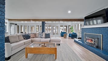 Televisor intel·ligent i llar de foc