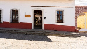 Fachada de la propiedad