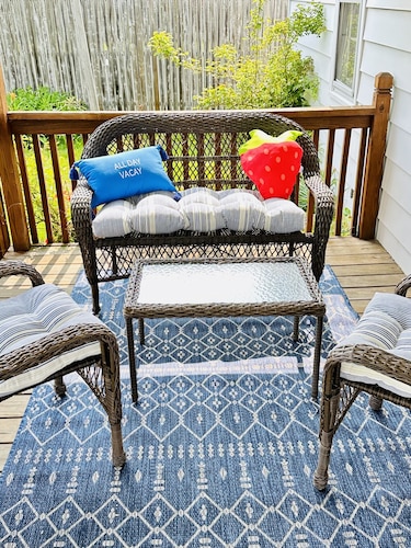 Adorable Gem House in the Gem City!