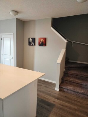 Unclassified image, 3 of 24, button - Cozy n Spacious 3BR House w/Garage available for short/Long term (Calgary)