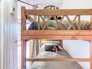 1 Schlafzimmer, Reisekinderbett, WLAN, Bettwäsche