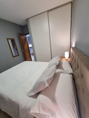 Comfort appartement, 1 slaapkamer | 1 slaapkamer, luxe beddengoed, donsdekens