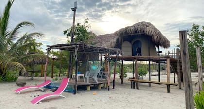 Glamping in front of the sea live the experience