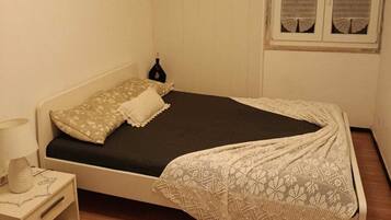 2 slaapkamers, een bureau, gratis wifi