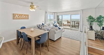 Cayucos Beach Retreat - Perfect location, ocean views!