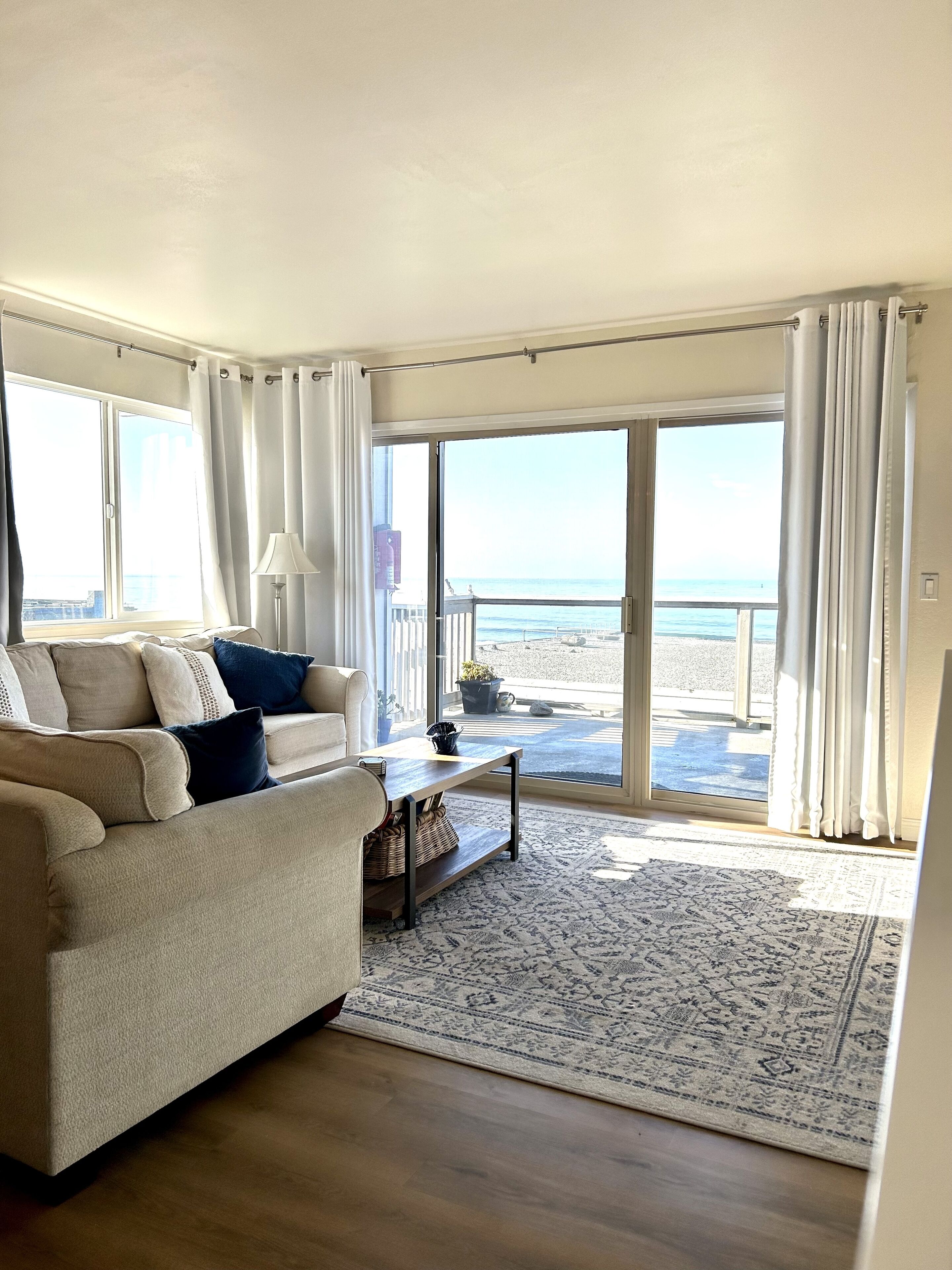 Cayucos Beach Retreat - Perfect location, ocean views!