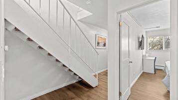 2 chambres, fer et planche Ă repasser, Wi-Fi gratuit, draps fournis