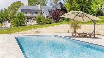Piscine extérieure, piscine chauffée