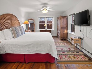 4 bedrooms, free WiFi, bed sheets