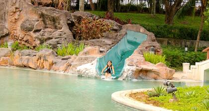 Entire House in Safe & Peaceful, Gated, Golf Community with 2 Swimming Pools.