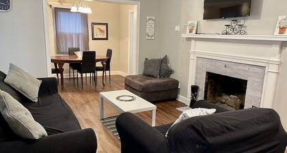 Comfort near the water and University