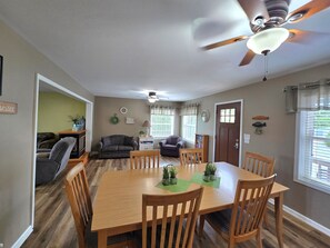 Dining - 20% OFF Dock, Dock, Lakefront, Angel Cove Hideaway (Dandridge)