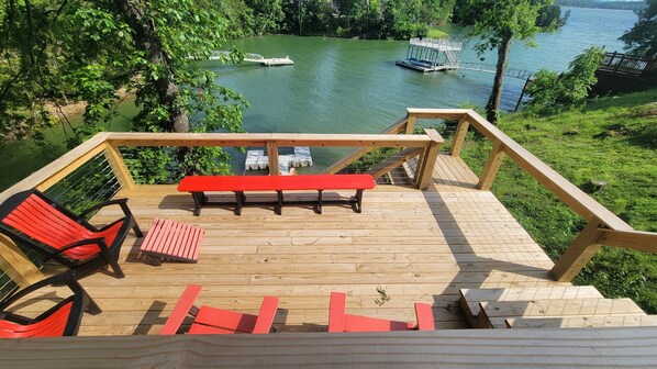 Terrace/patio - 20% Off in 2025 Dock, Pavilion, Hot Tub, Kayaks, Lakefront- Blue Heron Landing (Dandridge)