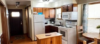 20% Off in 2025 Dock, Pavilion, Hot Tub, Kayaks, Lakefront- Blue Heron Landing