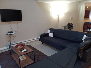 Smart-TV, Kamin, Videospiele