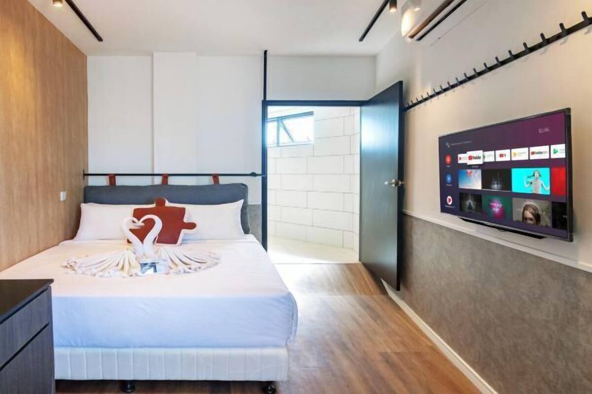 Schreibtisch, kostenloses WLAN, Bettwäsche