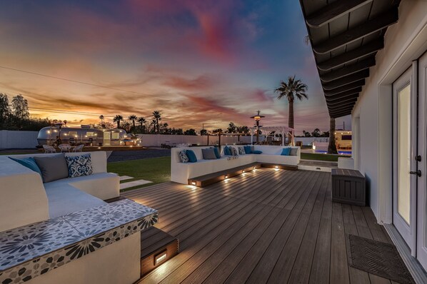 Terrace/patio - SWSS: Airstream Pickleball Pool Hot Tub Pool Putting Green (Scottsdale)