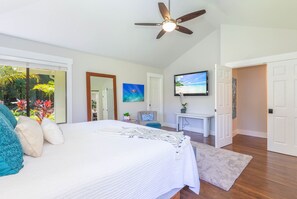 3 bedrooms, desk, WiFi, bed sheets