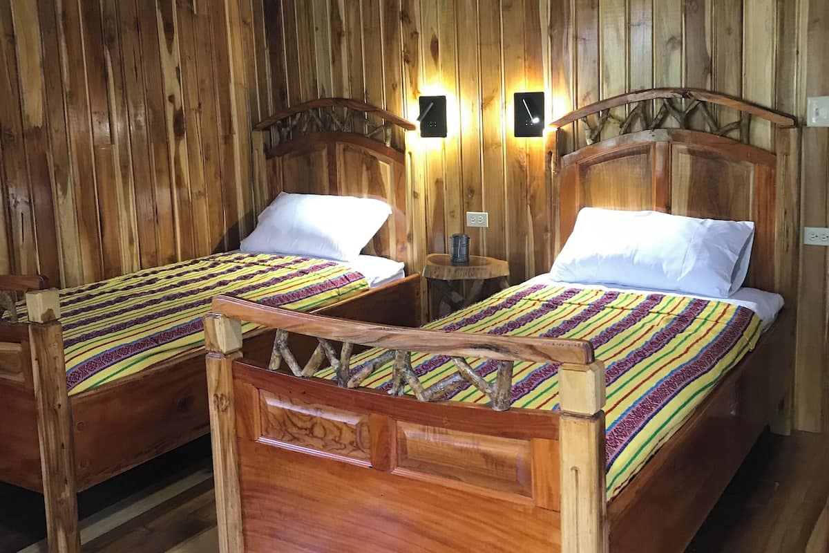 1 habitación y ropa de cama de alta calidad