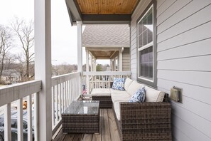 Property grounds - Music City Group Getaway: Sleeps 14 (Nashville)