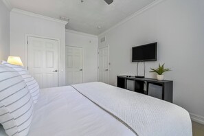 4 bedrooms, iron/ironing board, travel cot, WiFi