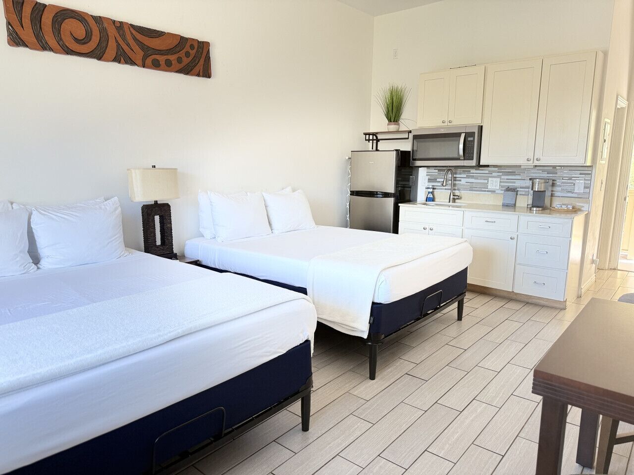 1 bedroom, desk, iron/ironing board, travel cot