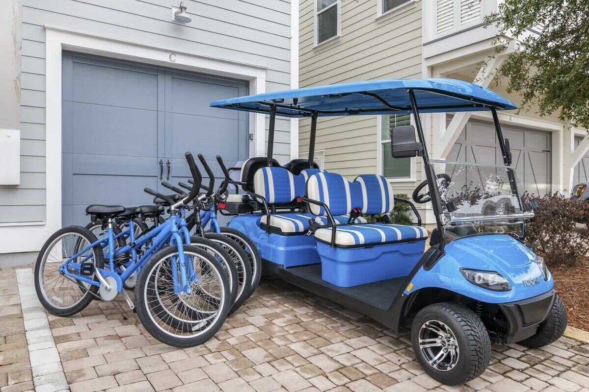 6 Seater Golf Cart & 4 Bikes! Walk to the Resort Pool! Balcony! All Our Summers