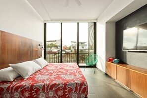 2 bedrooms, iron/ironing board, Internet, bed sheets