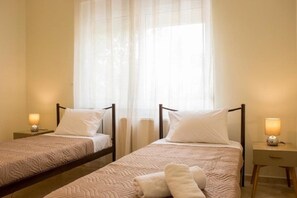 3 chambres, bureau, fer et planche Ă repasser, Wi-Fi gratuit