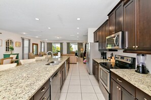 Fridge, oven, stovetop, dishwasher